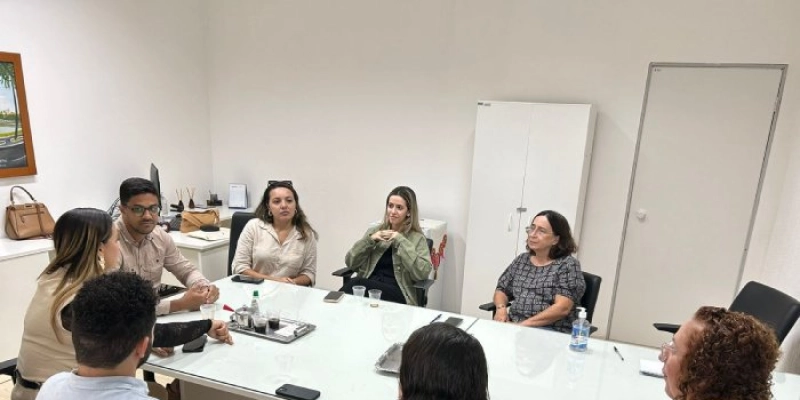 Equipamento de Segurança Alimentar da Capital recebe representantes da Prefeitura do Recife