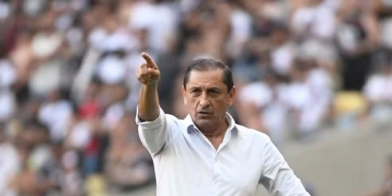 Próximo do Corinthians, Ramón Díaz ainda tem vínculo com o Vasco; entenda situação