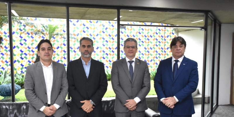 Presidente da FIEPB recebe a visita do superintendente estadual do BNB, Rudrigo Araújo