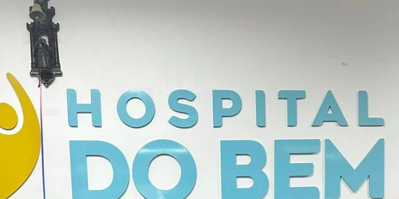 Mais uma paciente do Hospital do Bem recebe alta e toca o sino da cura do câncer após resultado de exames