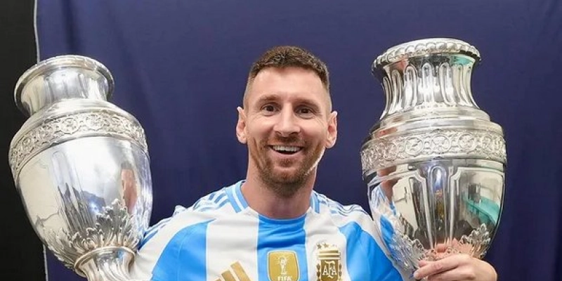 Messi se lesiona, pede substituição da Argentina e chora na final da Copa América