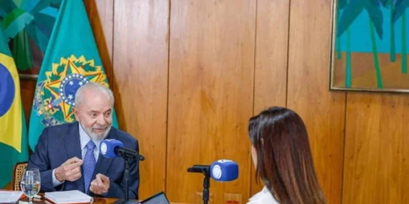 Lula diz que não se sente obrigado a cumprir meta fiscal em casos de “outras prioridades para o país”