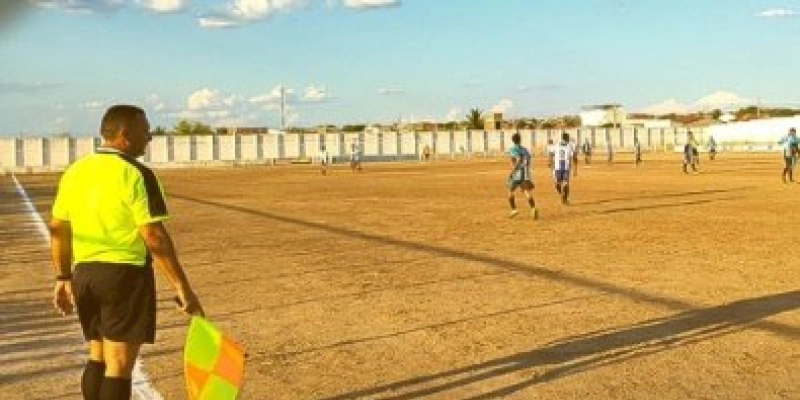 Gervásio Maia destina mais de R$ 700 mil, para ampliação e reforma do campo de futebol “O Nenenzão”, em Aparecida