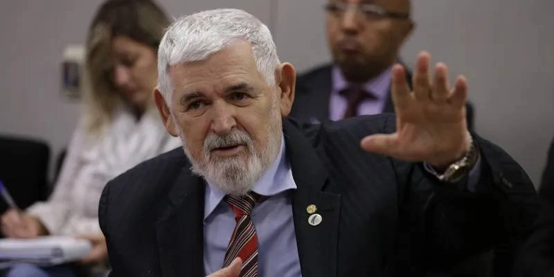 Luiz Couto pede saída de Jackson Macedo do PT por discordância sobre apoio a Luciano Cartaxo em JP