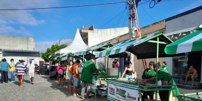 Governo da Paraíba e parceiros promovem Feira da Agricultura Familiar em Brejo do Cruz