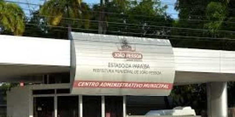 Município de João Pessoa deve indenizar por queda de árvore sobre veículo