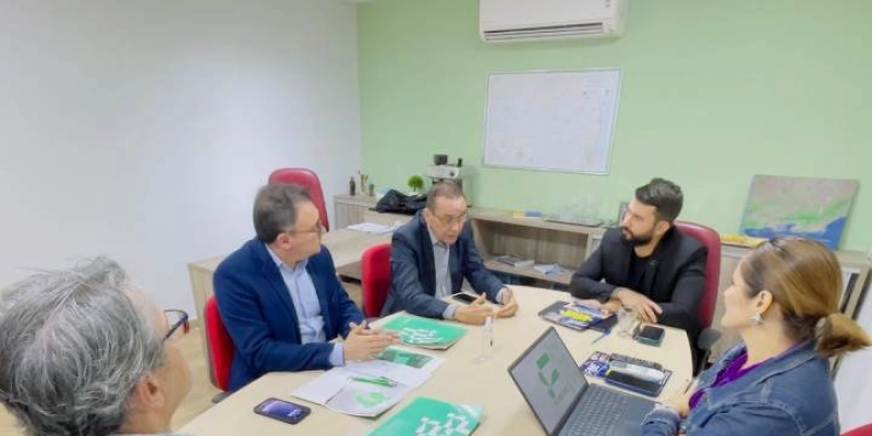 Amidi e Funetec discutem parceria para fortalecer e qualificar mídia digital na Paraíba