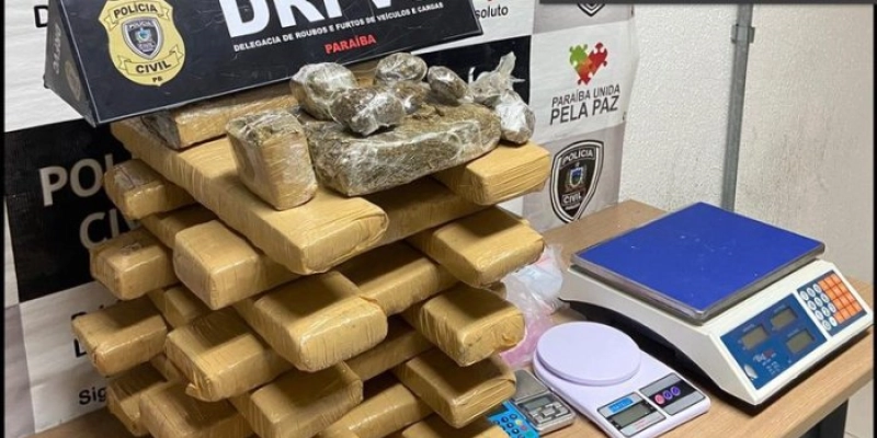 Polícia Civil apreende 21 quilos de maconha, cocaína e crack