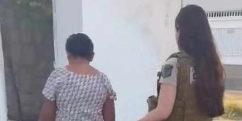 DRF cumpre mandado de prisão contra mulher investigada por furtar três casas de família
