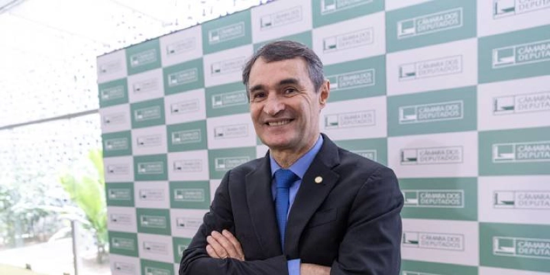 Ex-Prefeito Romero Rodrigues comunicou que não será candidato a prefeito de Campina Grande, e decepciona apoiadores 