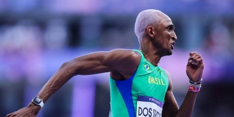 Alison dos Santos e Matheus Lima vão à semi dos 400m com barreiras
