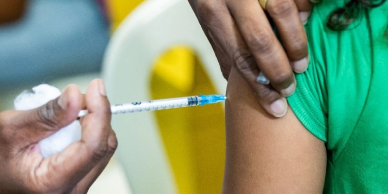Vacina contra Influenza está disponível para toda a população nos diversos serviços de saúde de João Pessoa