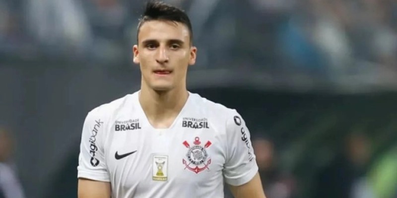 Ex-Corinthians, volante é mais um reforço do Botafogo-PB para quadrangular final