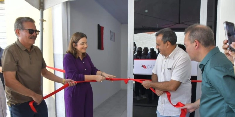 Representando o governador, Pollyanna Dutra entrega novas Casas da Cidadania em Areia e Arara