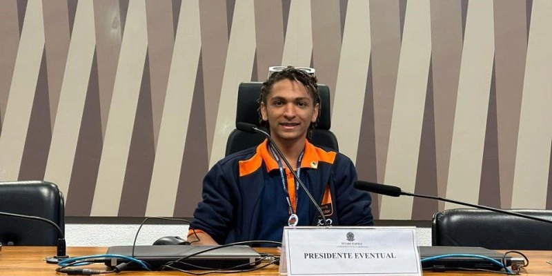 Estudante de Escola Cidadã em Cajazeiras finaliza Semana de Vivência Legislativa em Brasília