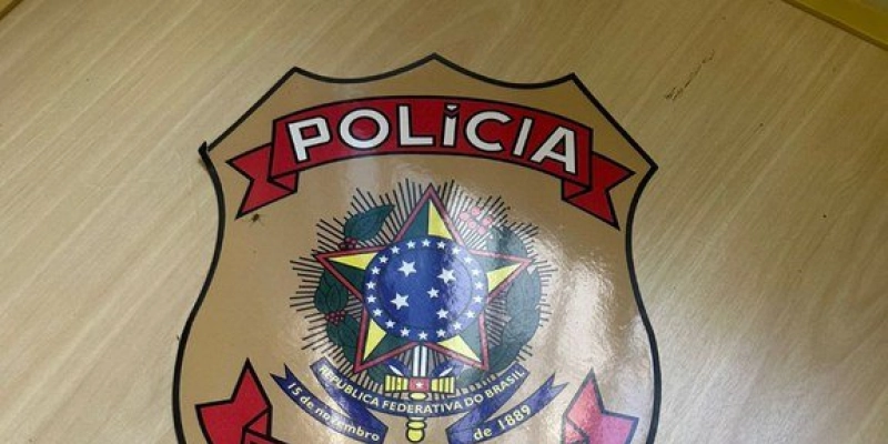Polícia Federal prende homem com dois mil reais em cédulas falsas