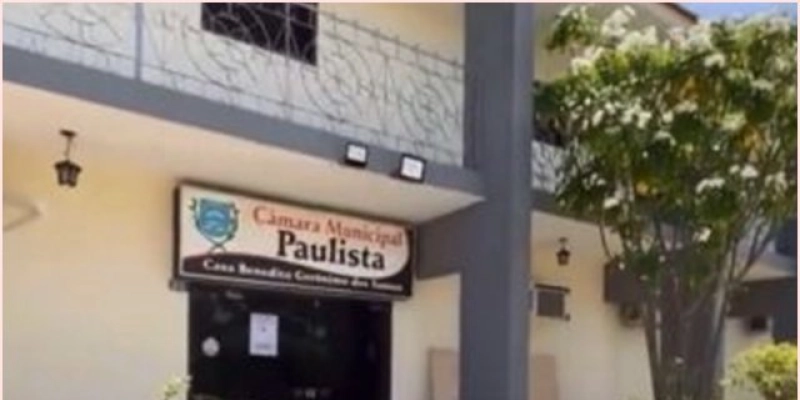 Gestão da Câmara Municipal de Paulista sob risco de penalidades por não implementar eSocial