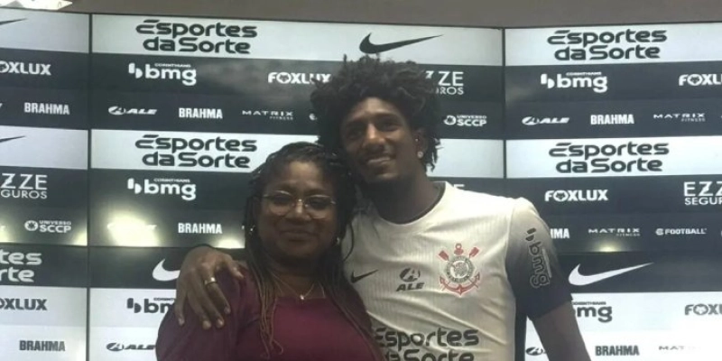 Novo reforço do Corinthians, Talles Magno se emociona em coletiva de apresentação