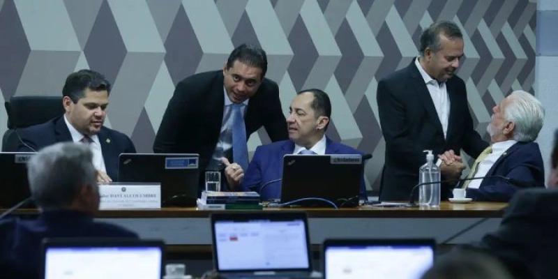 CCJ do Senado reduz prazo de inelegibilidade previsto na Ficha Limpa