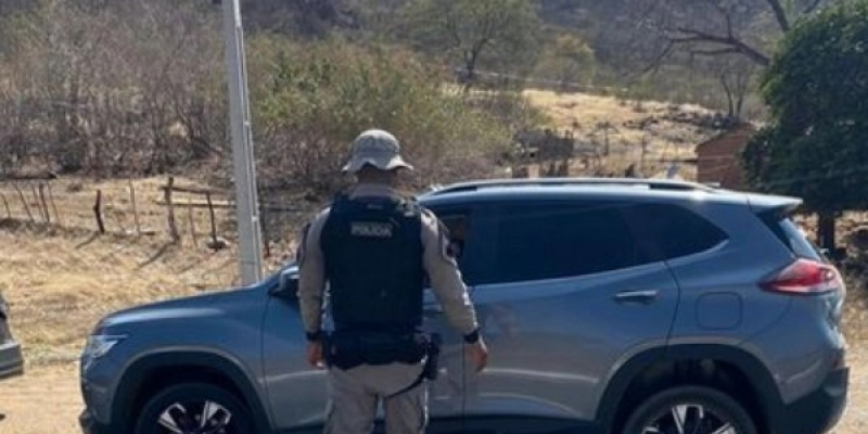 Polícia Militar realiza checkpoint na área do 14º Batalhão