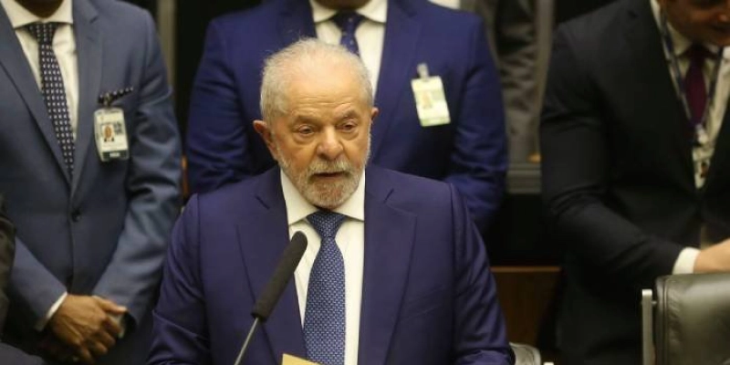 Lula não irá opinar em eleição da Câmara, diz líder do governo