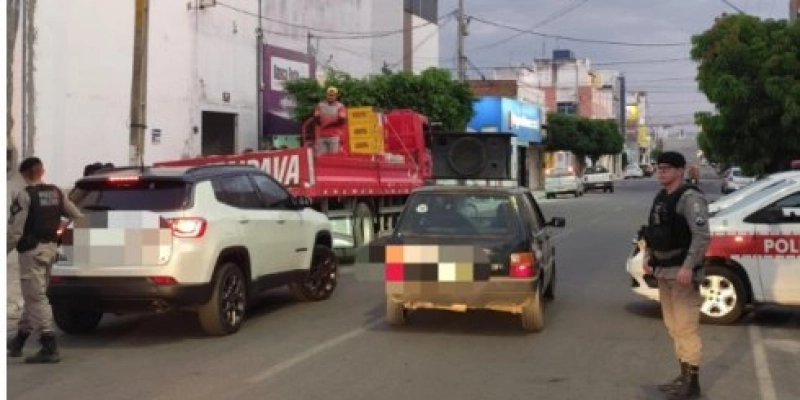 14º Batalhão da Polícia Militar realiza abordagens e checkpoints na área da unidade