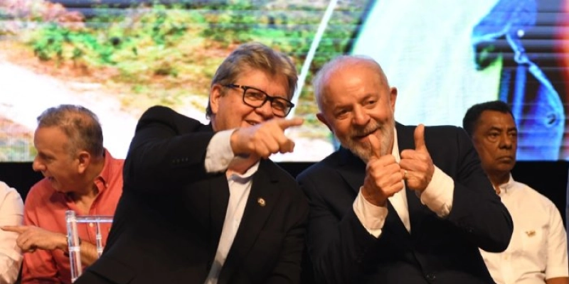 Ao lado de João Azevêdo, presidente Lula anuncia novos investimentos do Governo Federal para a Paraíba 