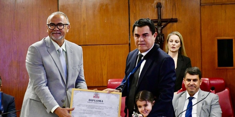 Câmara de Vereadores homenageia deputado federal Wilson Santiago e concede Título de Cidadão Pessoense