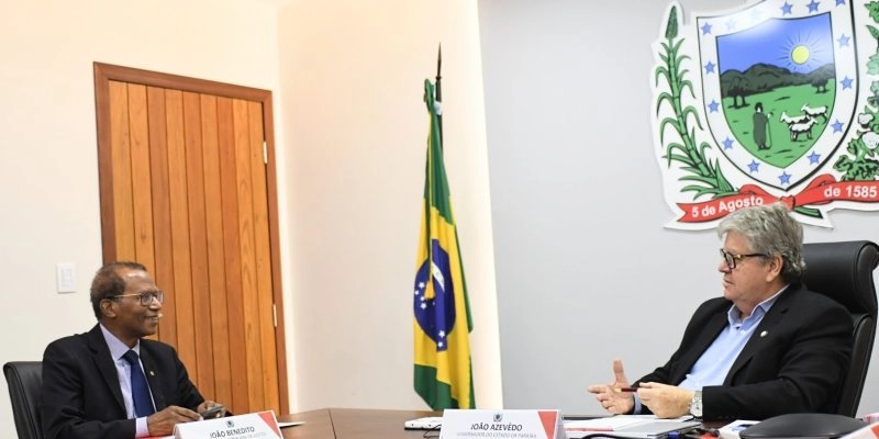 Governador recebe presidente do TJPB e trata de Encontro que irá reunir presidentes de Tribunais de Justiça de todo o país 