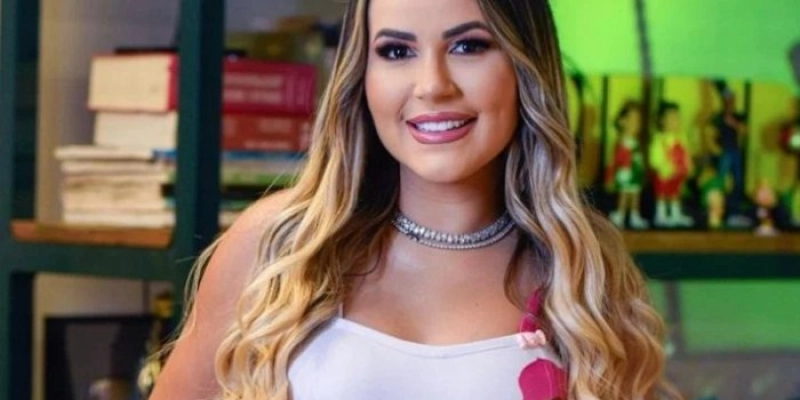 Deolane Bezerra e sua mãe permanecem presas, após audiência de custódia