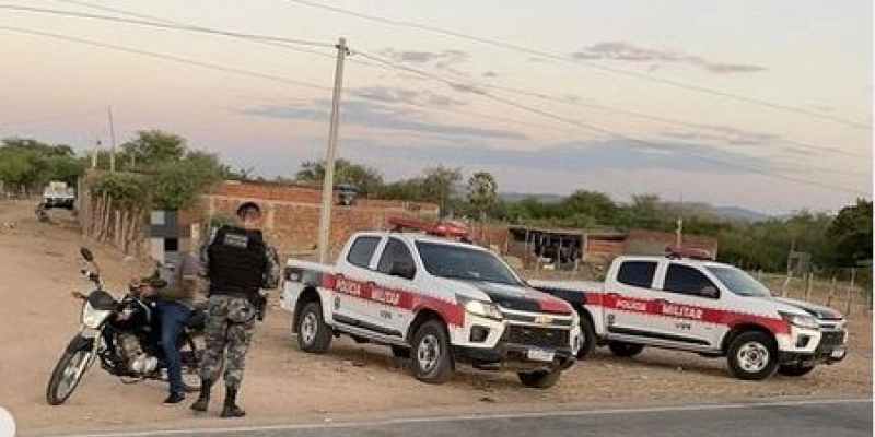 Operação de rondas, abordagens e checkpoints realizada pelo 14º Batalhão