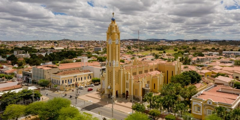 Estelionatários utilizam nomes de padres da Diocese de Cajazeiras para aplicarem golpes