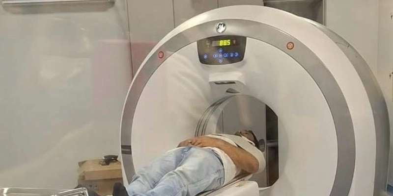  Hospital de Catolé do Rocha realiza tomografia em criança com acompanhamento de anestesista