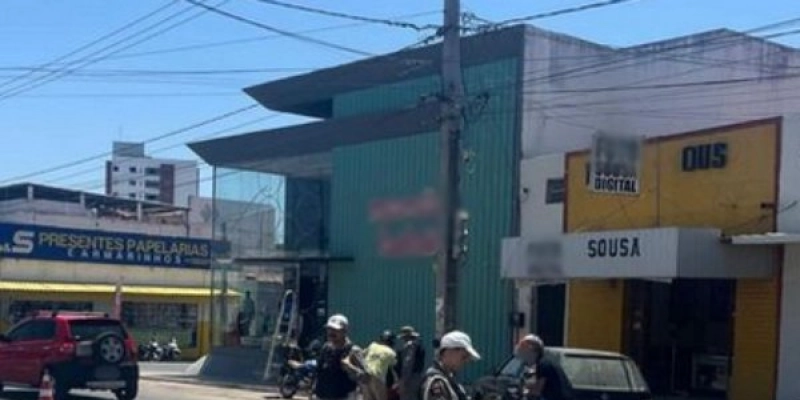 Polícia Militar realiza checkpoint na cidade de Sousa