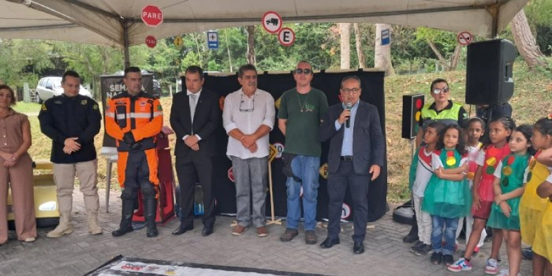 Prefeitura realiza abertura da Semana Nacional de Trânsito com apresentação dos Agentes Mirins