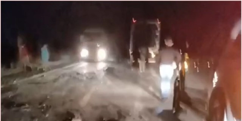 Tragédia na BR-230: colisão entre caminhão, Toro e moto faz quatro vítimas fatais em Cajazeiras