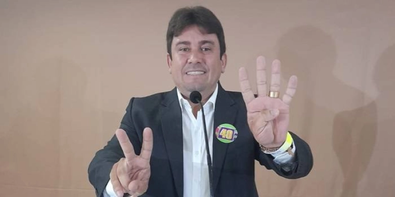 Sousa: Helder Carvalho mostra preparo e supera Gilbertão em debate