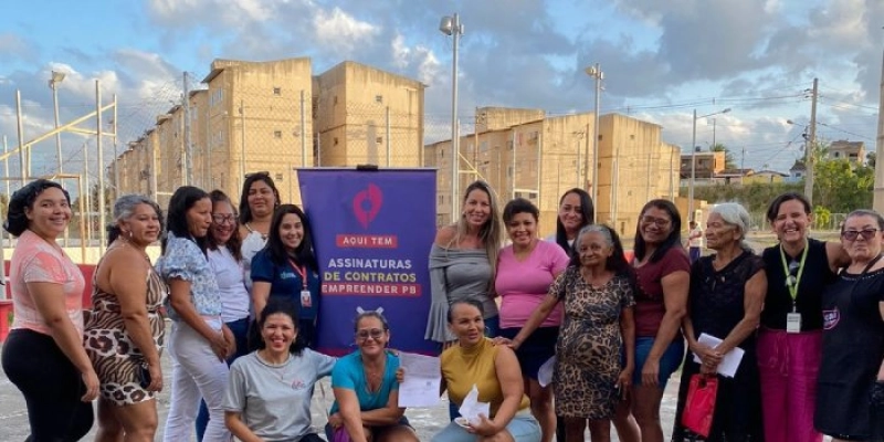 Empreender PB realiza ação conjunta com Cehap e Semdh e assina contratos com mulheres em Santa Rita