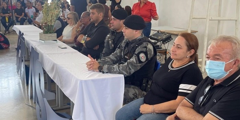 14º Batalhão participa da 3ª Feira de Empreendedorismo da ECIT Júlio Sarmento em Sousa