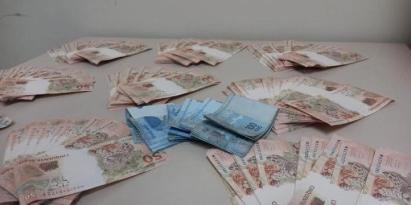PF apreende cerca de R$ 50 mil suspeitos de serem utilizados para compra de votos