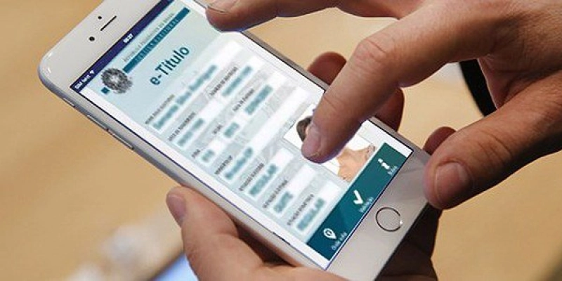 Título de eleitor ou e-Título? Saiba o que levar para votar nas eleições de 2024