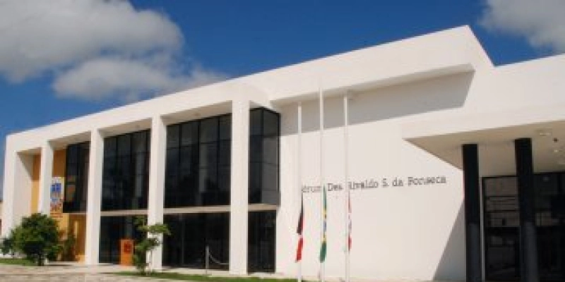 Júri de jovem acusada de participar do homicídio da sogra deve ser concluído nesta terça-feira