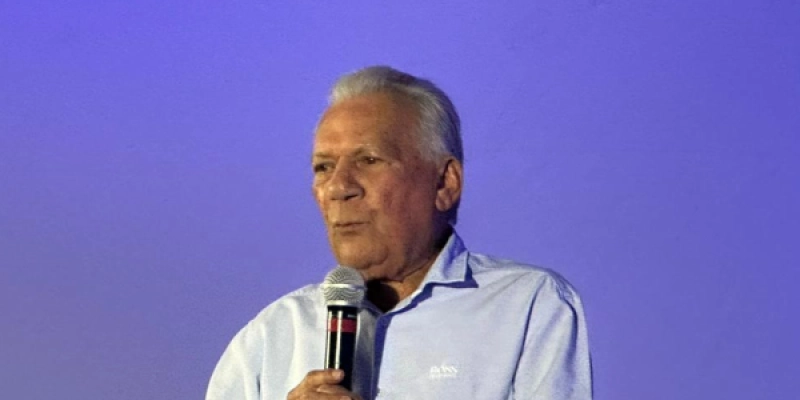 Prefeito de Cajazeiras recebe multa de R$ 5 Mil por contratações irregulares