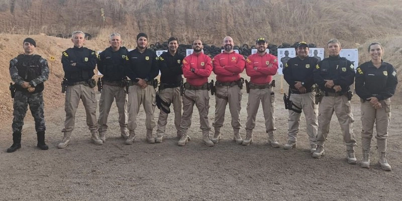 Militar do 14º Batalhão da Polícia Militar da Paraíba participa de instrução de tiro promovida pela Polícia Rodoviária Federal em Sousa 