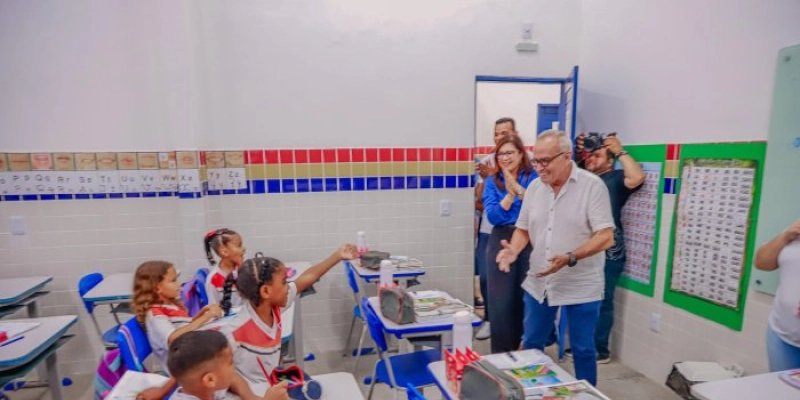 Cícero garante a ampliação de 27 para 50 o número de escolas integrais