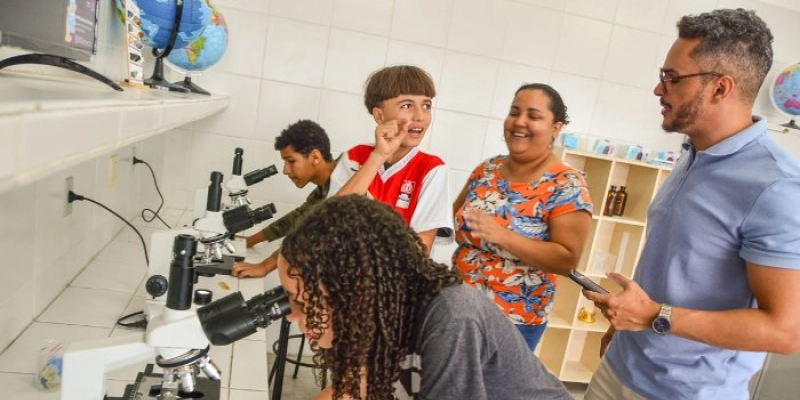Em JP, prefeitura instala laboratórios de Ciências e investe na alfabetização científica do ensino fundamental