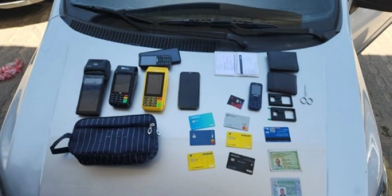  Polícia Militar prende dupla que aplicava golpes dentro de agências bancárias de vários Estados