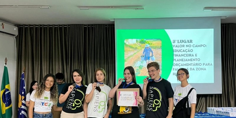 Escolas da Rede Estadual conquistam 1º, 2º e 3º lugares na 13ª edição do Talento Científico Jovem