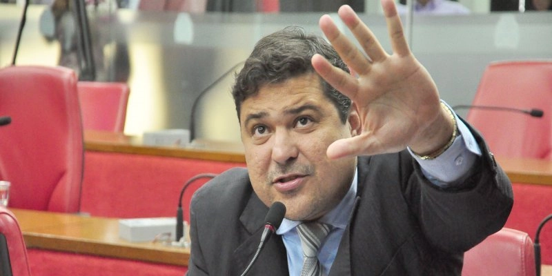 Renato Martins retorna à Câmara de João Pessoa com promessa de “fazer em meses o que faria em 4 anos”