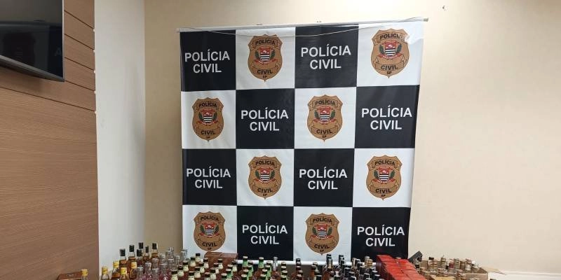 Esquema milionário de bebidas falsificadas é desmantelado em Campina Grande; três são presos